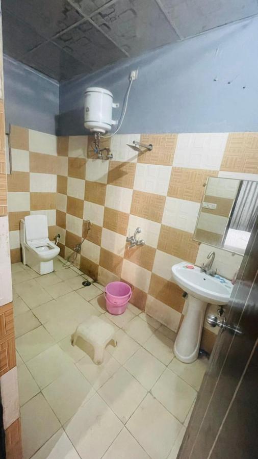 Hotel Pacific Grey By Wb Inn Lucknow Eksteriør bilde