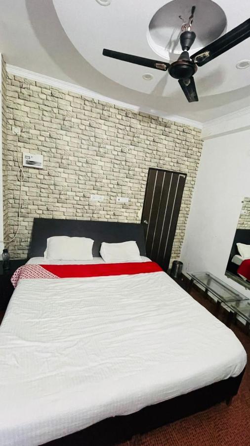 Hotel Pacific Grey By Wb Inn Lucknow Eksteriør bilde