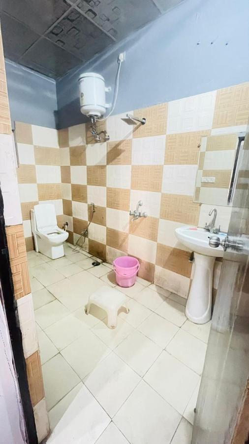 Hotel Pacific Grey By Wb Inn Lucknow Eksteriør bilde