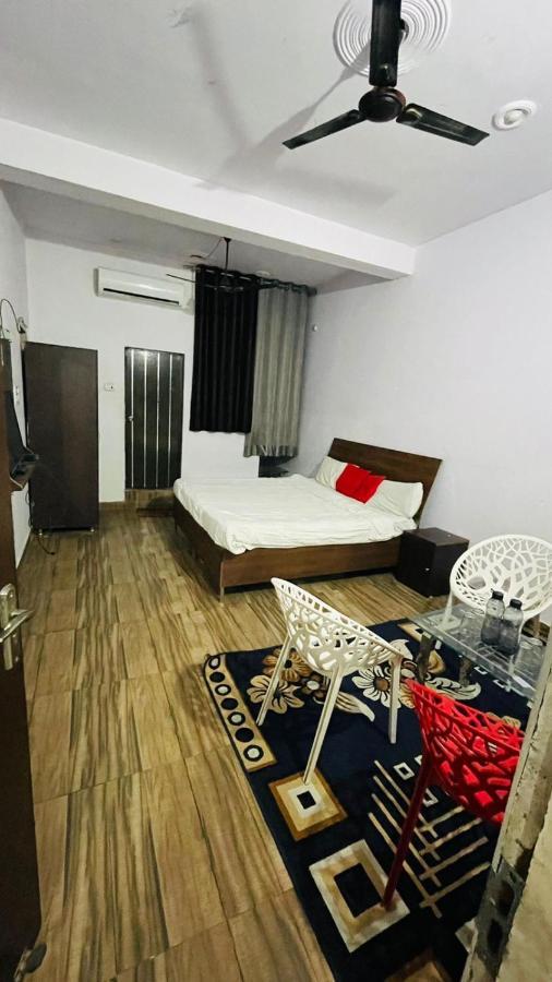 Hotel Pacific Grey By Wb Inn Lucknow Eksteriør bilde